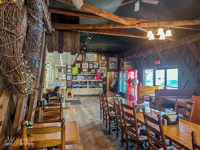 Covered Bridge Pizza Parlor