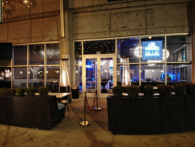 Bleu Restaurant & Lounge