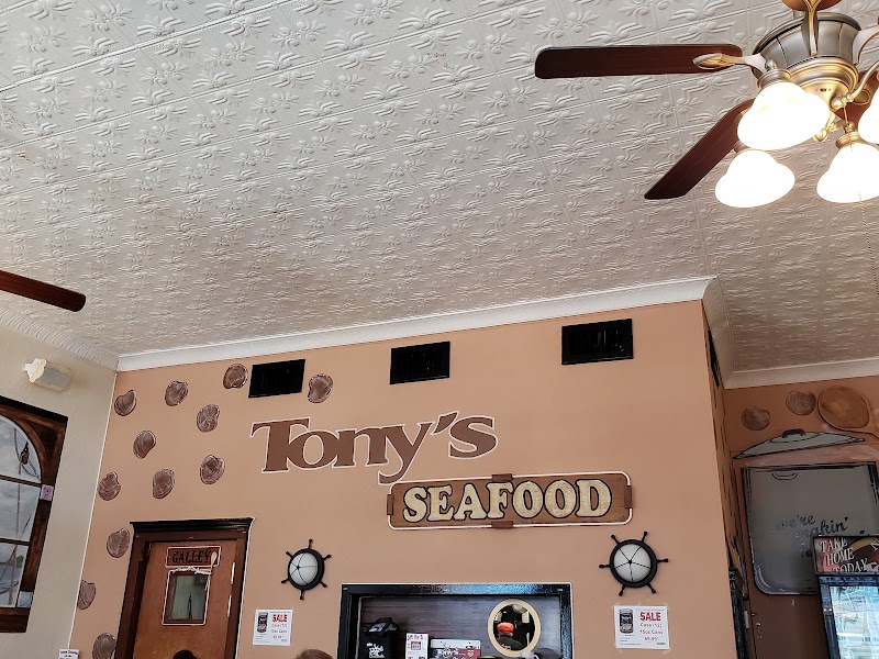 Tony's Seafood Restaurant, Cedar Key