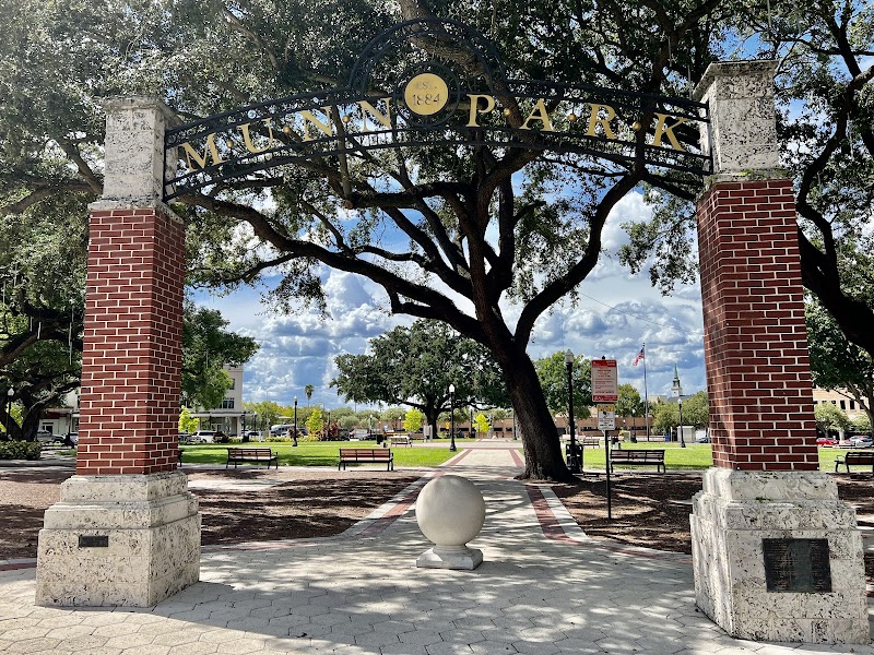 Historic Downtown Lakeland & Munn Park
