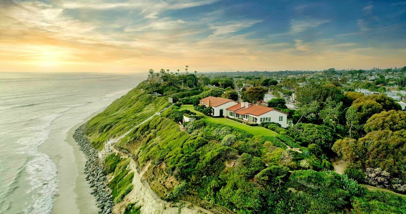 Swami's Beach & Self-Realization Fellowship