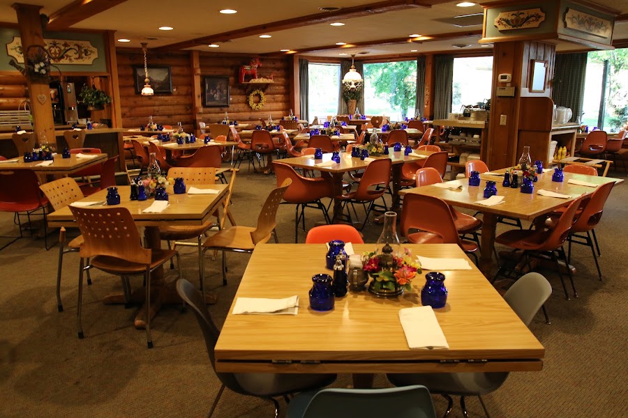 Al Johnson’s Swedish Restaurant & Butik