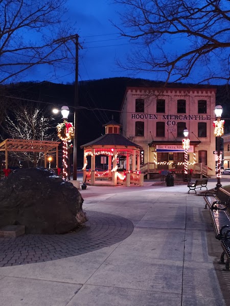 Jim Thorpe Historic District — Millionaire's Row