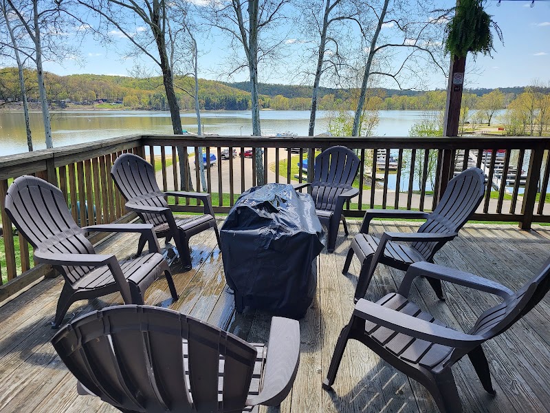 Pleasant Hill Lake Overlook & Clear Fork Trail