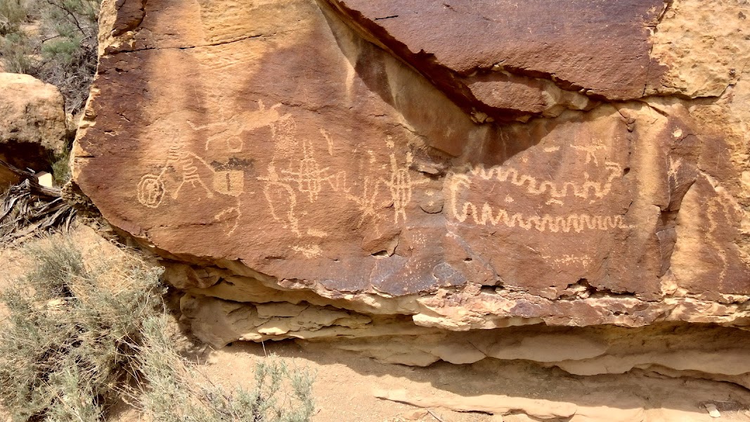 Nine Mile Canyon — Fremont Petroglyphs & Pictographs