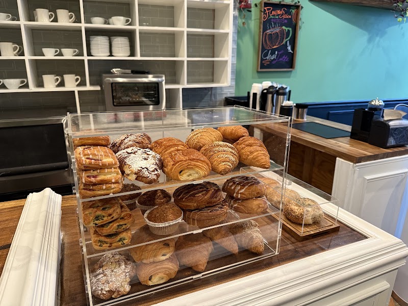 Roots Café