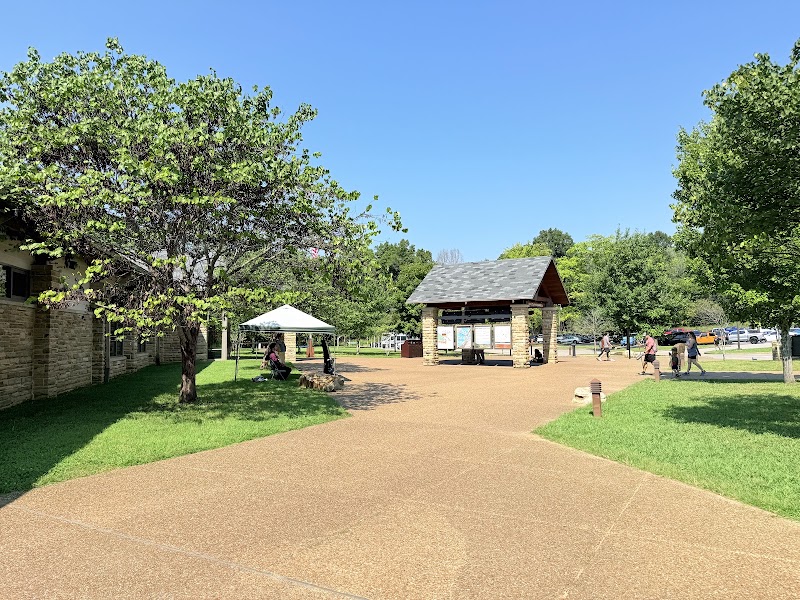 Mammoth Cave Visitor Center & Grounds