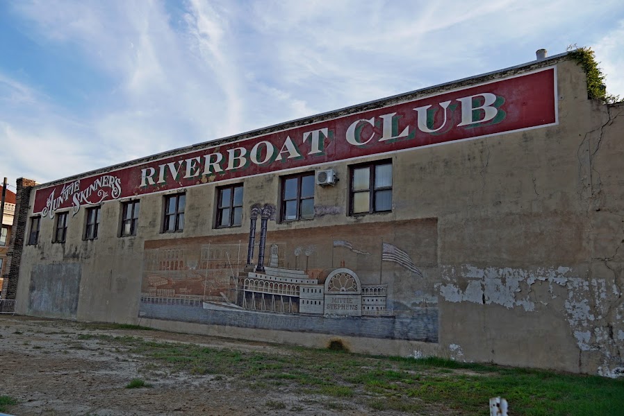 Auntie Skinner's Riverboat Club