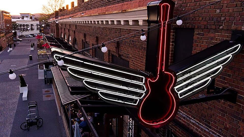 Songbirds Guitar Museum