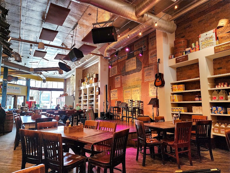 Puckett's Grocery, Columbia