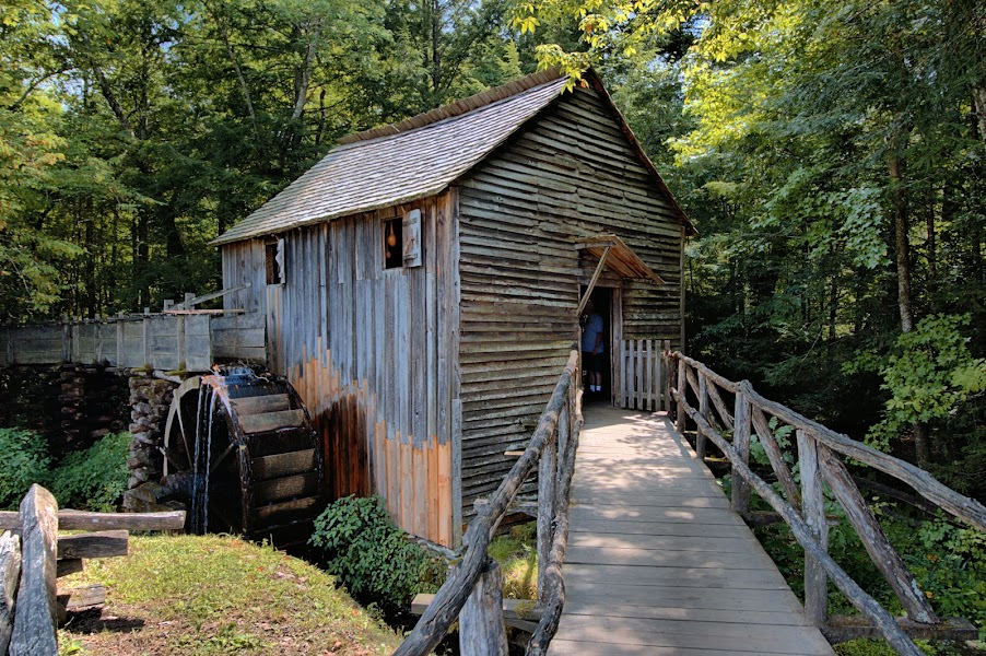 Cable Mill Historic Area — Cades Cove