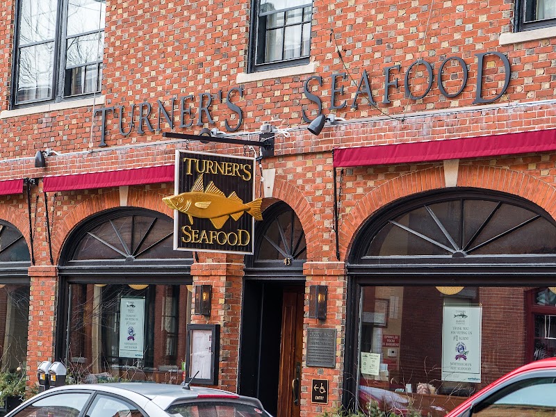 Turner's Seafood at Ledger