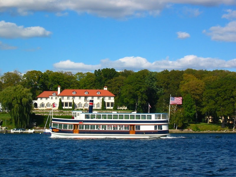 Lake Geneva Cruise Lines