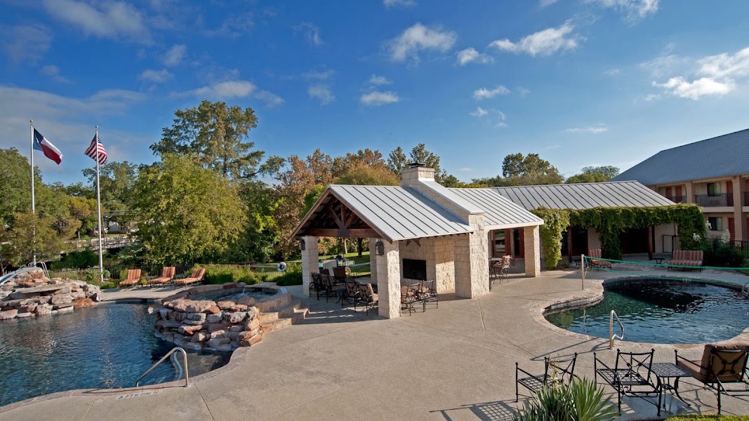 Fredericksburg Inn & Suites — Fredericksburg, TX