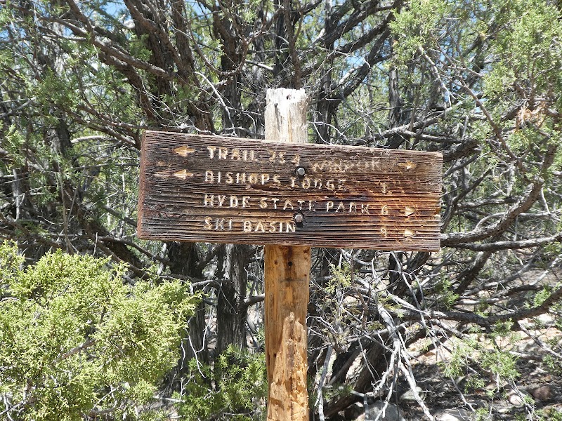 Winsor Trail toward Stewart Lake