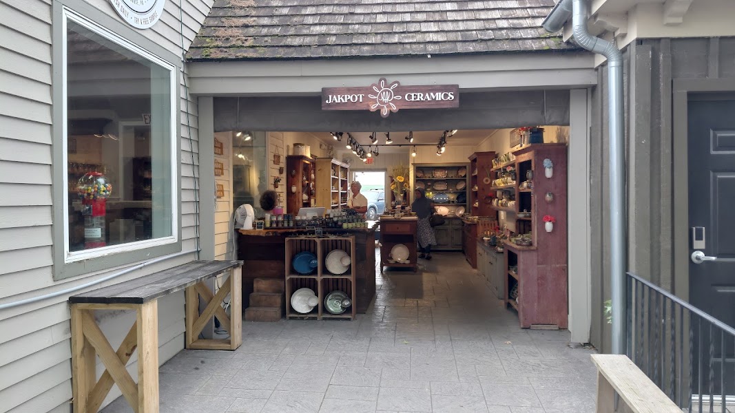 Kitchen Kettle Village, Intercourse
