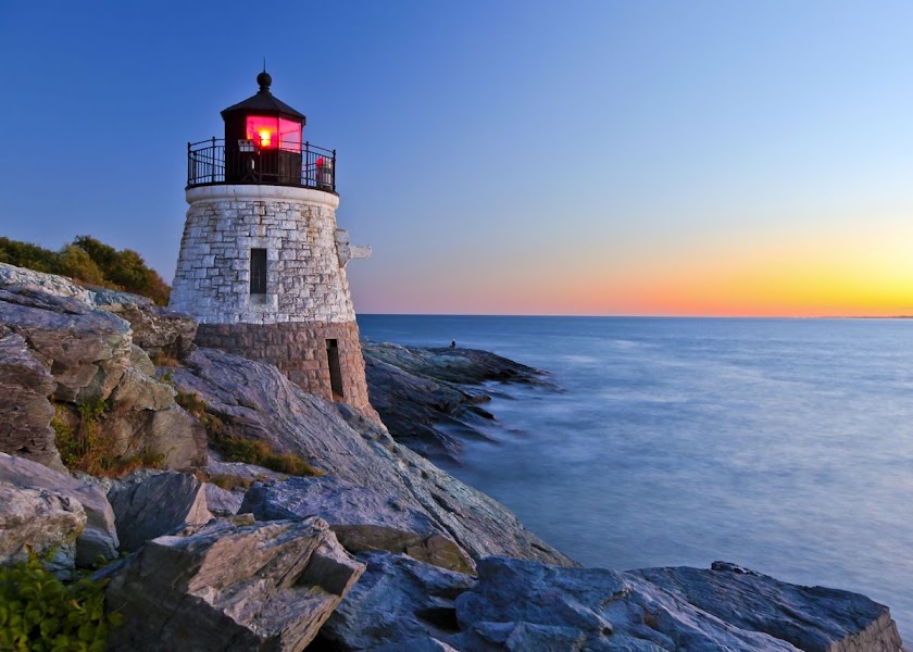 Newport — Cliff Walk & The Breakers