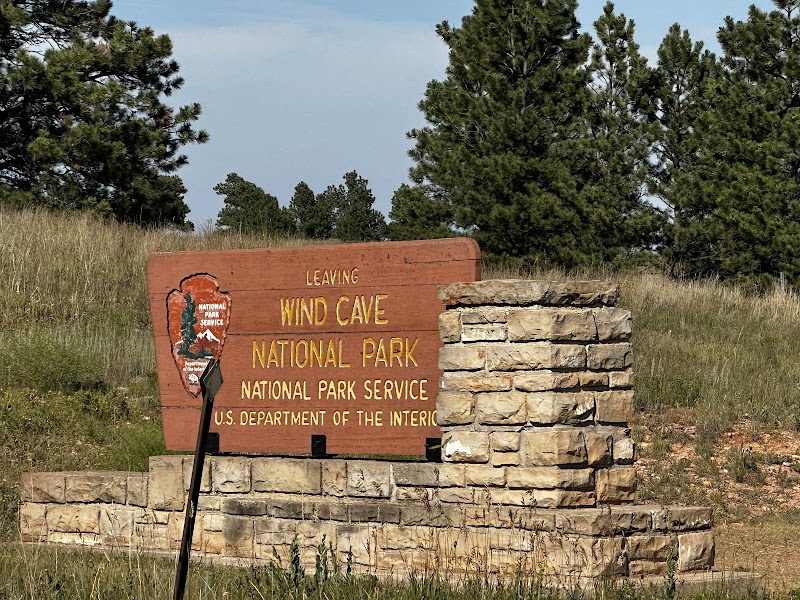 Wind Cave — Natural Entrance Tour