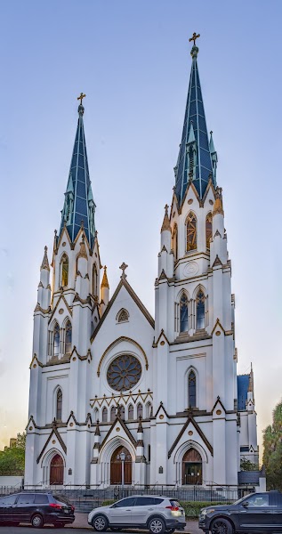 Savannah Squares & Cathedral Basilica Walk