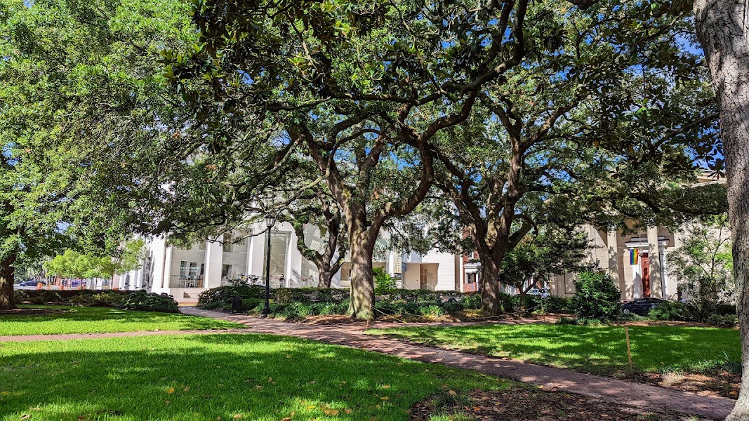 Savannah Historic Squares Walk