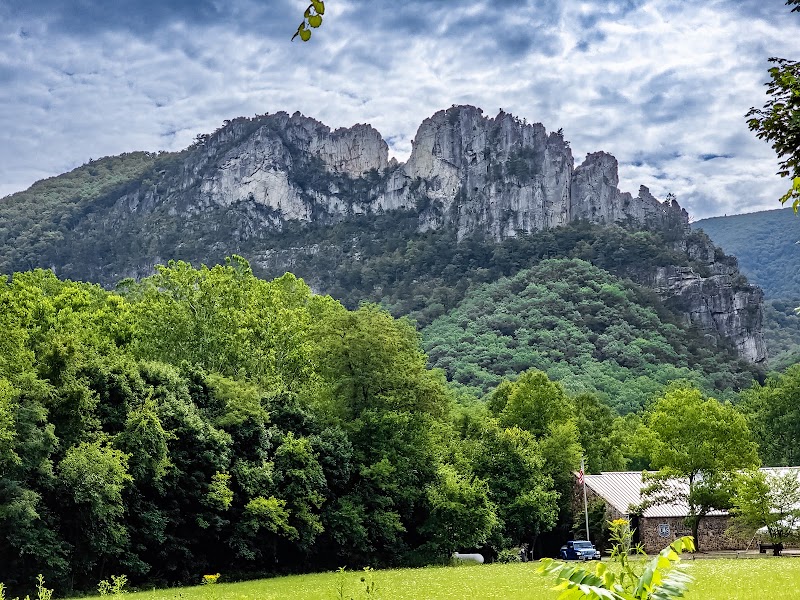 Seneca Rocks — North Peak Trail