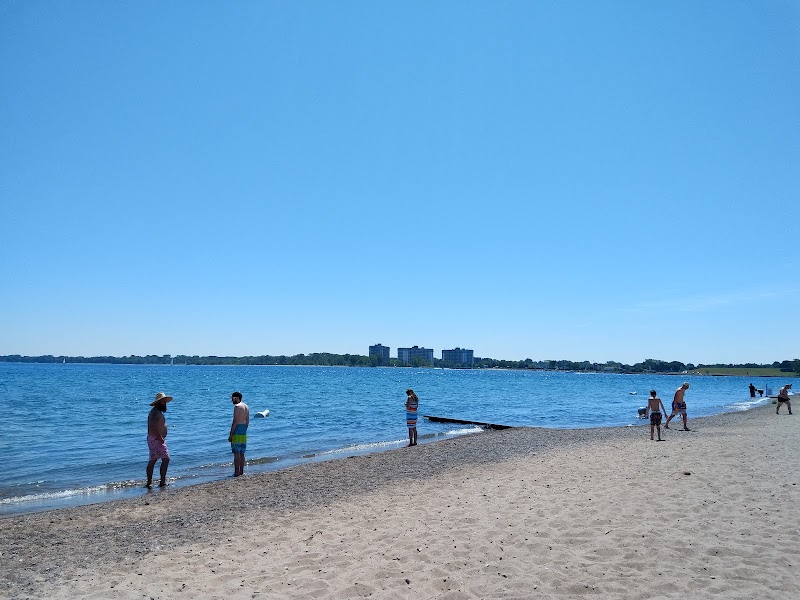 Huron Shoreline Rock Ledges & Beach Walk